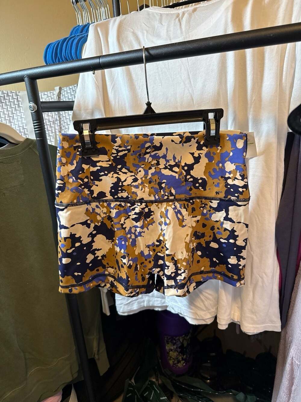 Aerie OFFLINE Goals Super Short Camo Print Biker Shorts Size L